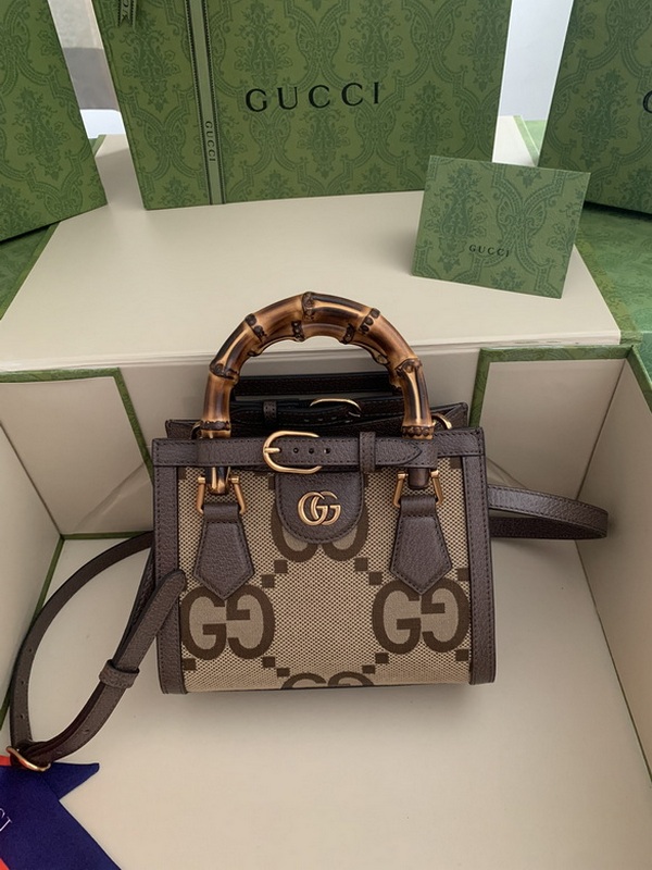 Gucci Handbags 186